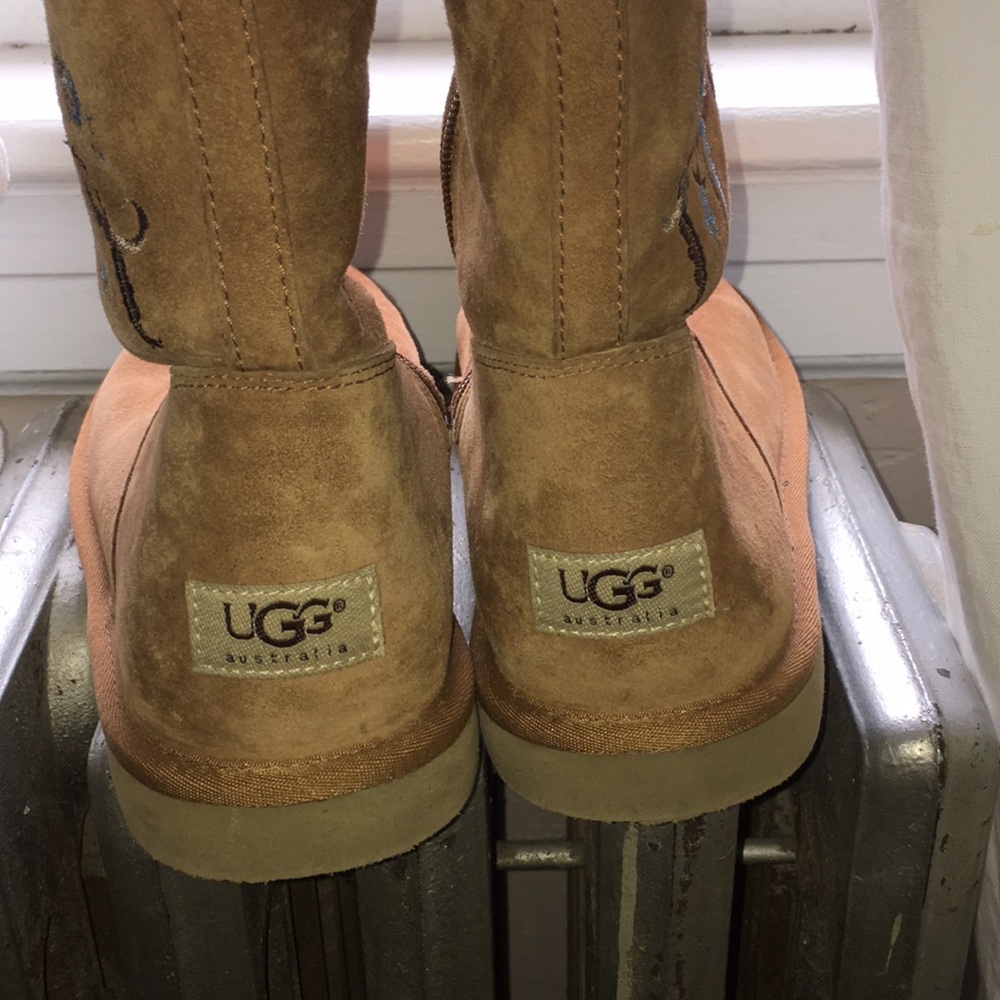 Unique Ugg’s - image 3